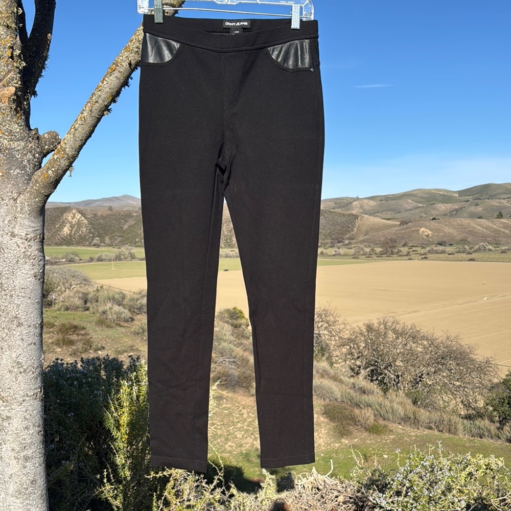 DKNY Black Jeggings with Leather Accents